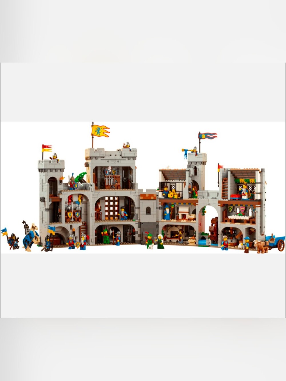 The LEGO Icons: Lion Knights' Castle (10305) - Picture 4 of 5